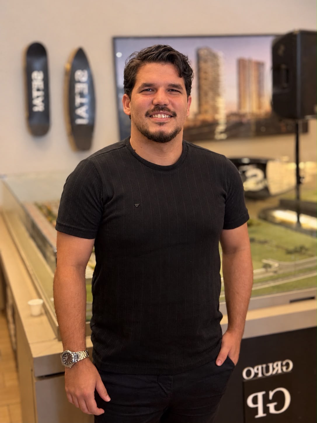 Wellyson do Nascimento Araújo Filho, corretor da Show de Imóveis